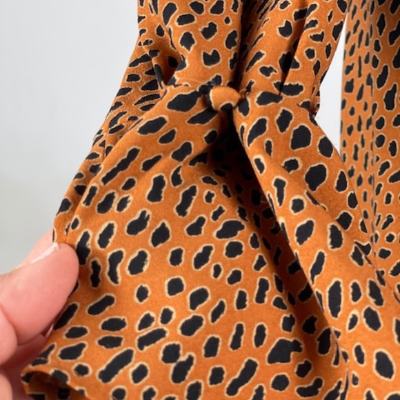 Orange & Black Long Sleeved $15 Sz 8 Excellent C. - Picture 3 of 6